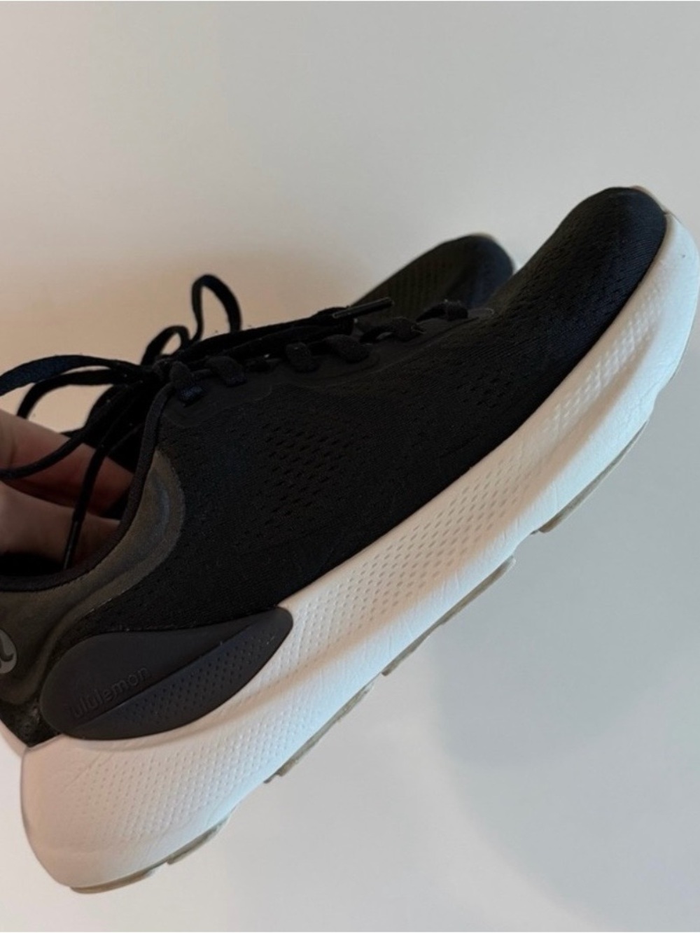 Lululemon Athletica BeyondFeel Running Shoes Women's Athletic Sneakers
